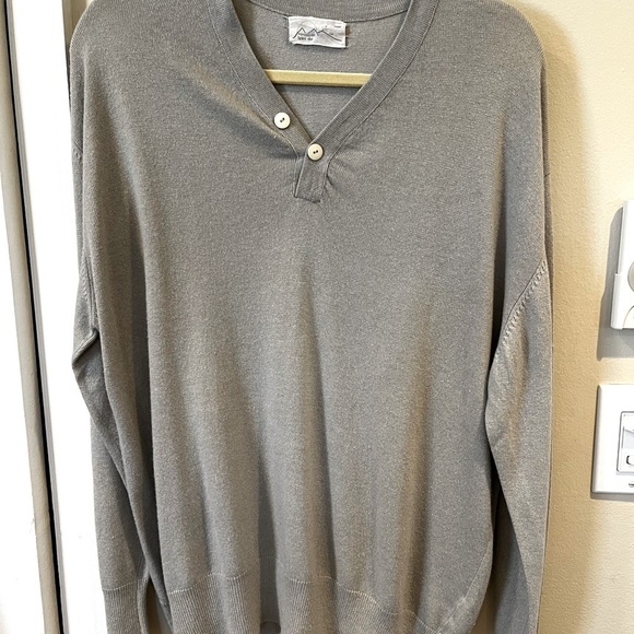 Cashmere and bamboo grey Made in Nepal Sweater. Size Large. Himalayan Sp… - Picture 1 of 7